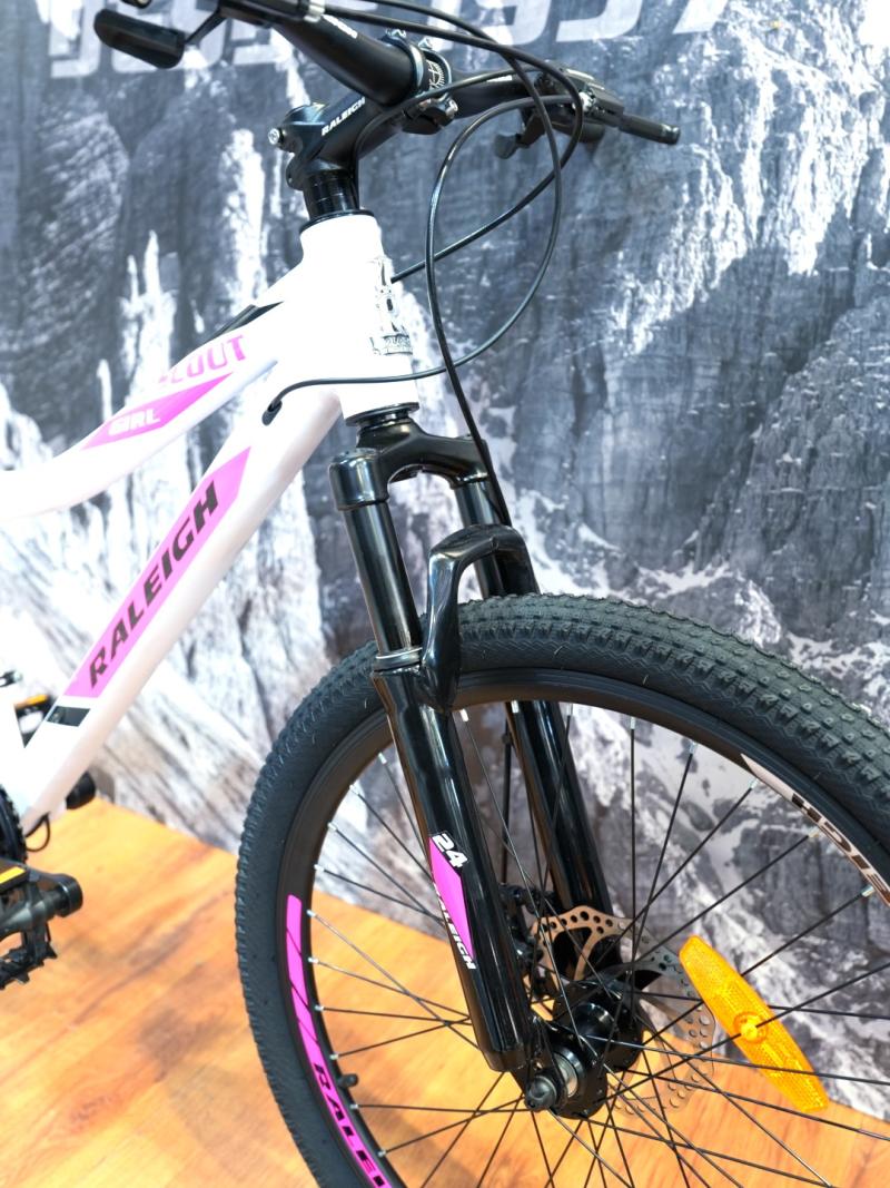 RALEIGH SCOUT R 24