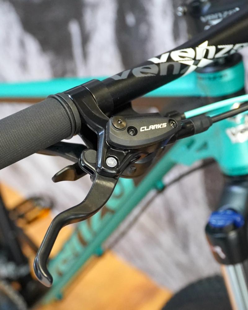 VENZO RAPTOR  R 29 ALTUS 2 X 9