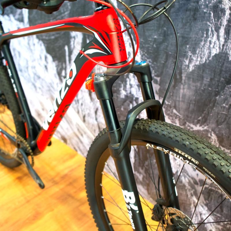 VENZO X-BLAZE CARBONO R 29