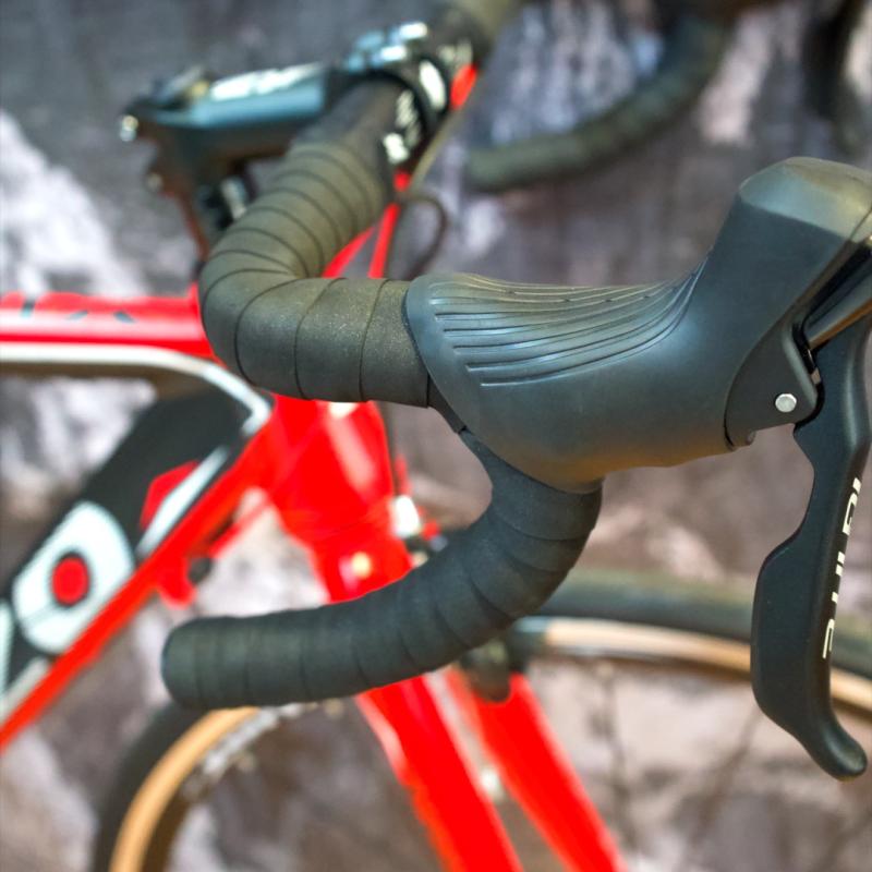 VENZO PHOENIX RUTA R 28