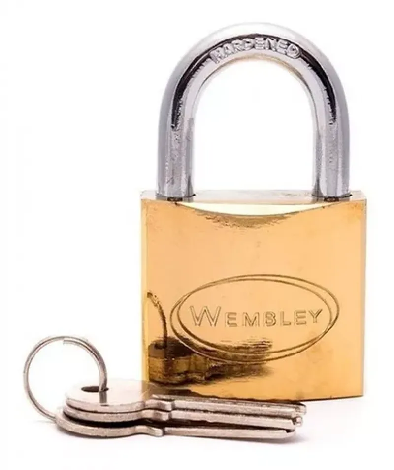 CANDADO WEMBLEY TITANIUM   38mm (3 llaves) 6072