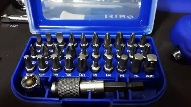 Maletín de Herramientas  de Aluminio 97pz Irimo