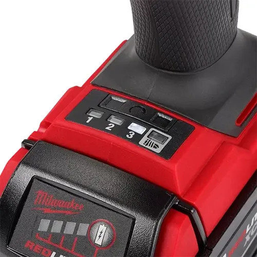 Combo Taladro Percutor+llave De Imacto Milwaukee 3697-259a C Rojo/negro