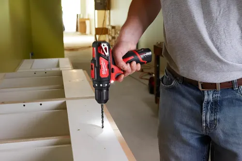 Taladro Atornillador Inalámbrico Milwaukee 2407-259a