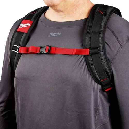 Mochila Para Herramientas Milwaukee 22 Bolsillos 48-22-8202 Color Negro