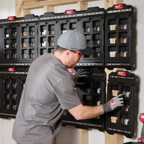 Placa Para Muro Compacta Milwaukee Packout 48-22-8496 Color Negro