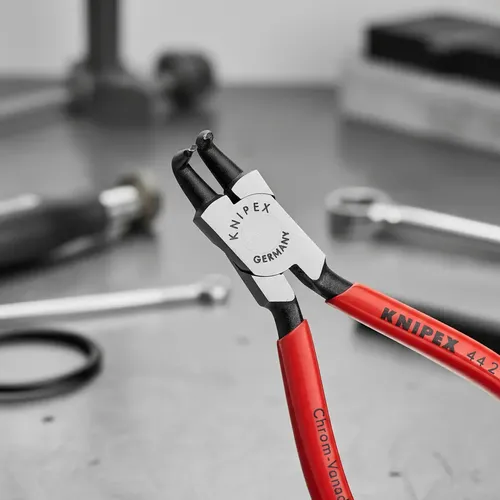 Pinza Seeger Cerrar Interior Curva 90º 12-25mm Knipex Aleman