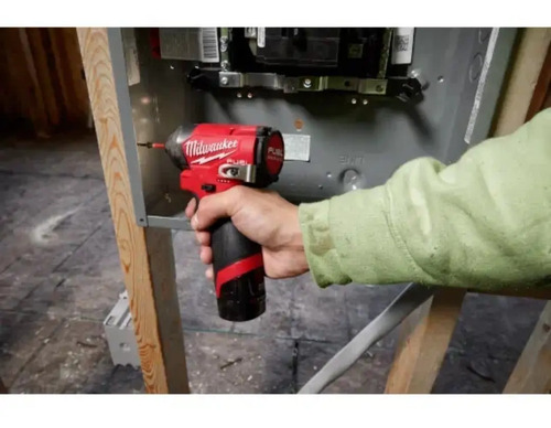Milwaukee 3453-20 Atornillador De Impacto M12 Fuel 3ra Gen. Color Rojo