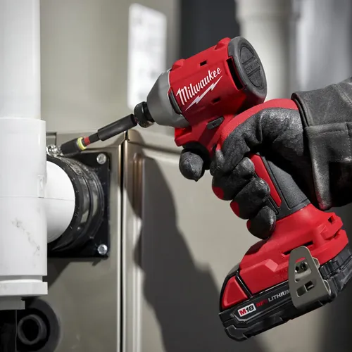 Atornillador De Impacto Milwaukee 3650-20 Encas. 1/4 Sin Bat Rojo 3600