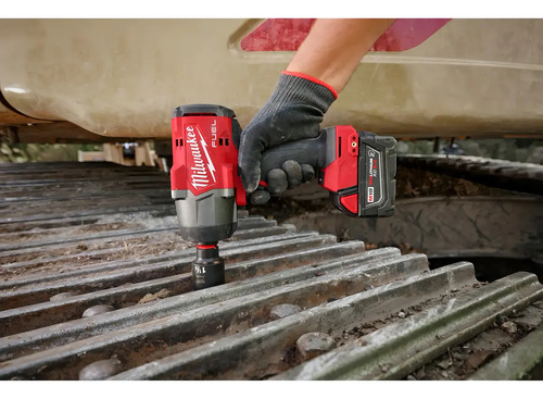 Llave De Impacto Milwaukee M18 Fuel 2967-259a Color Rojo 50