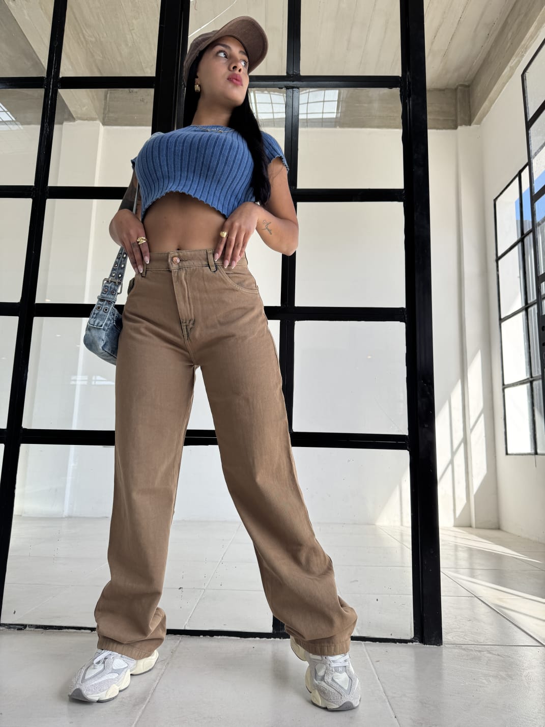 MOM SIENNA