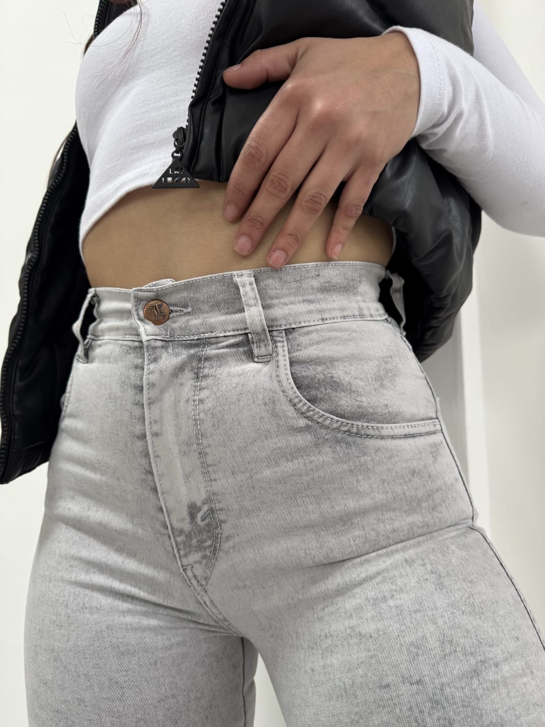 CLASICO GRAY HILO BLANCO