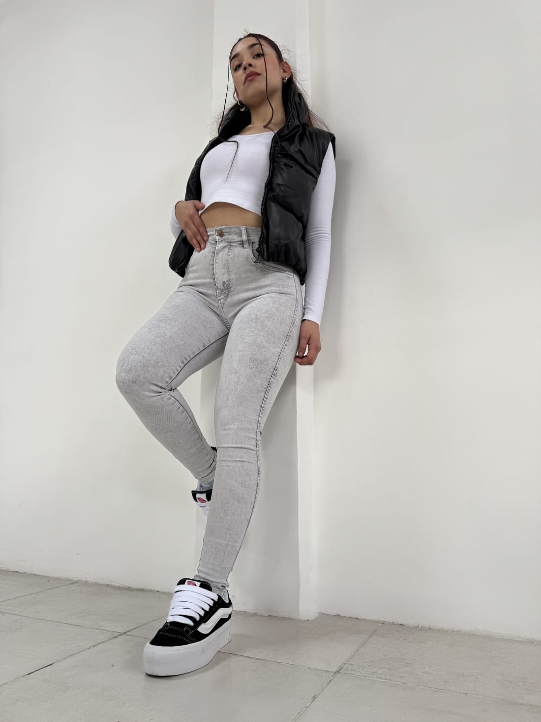 CLASICO GRAY HILO BLANCO