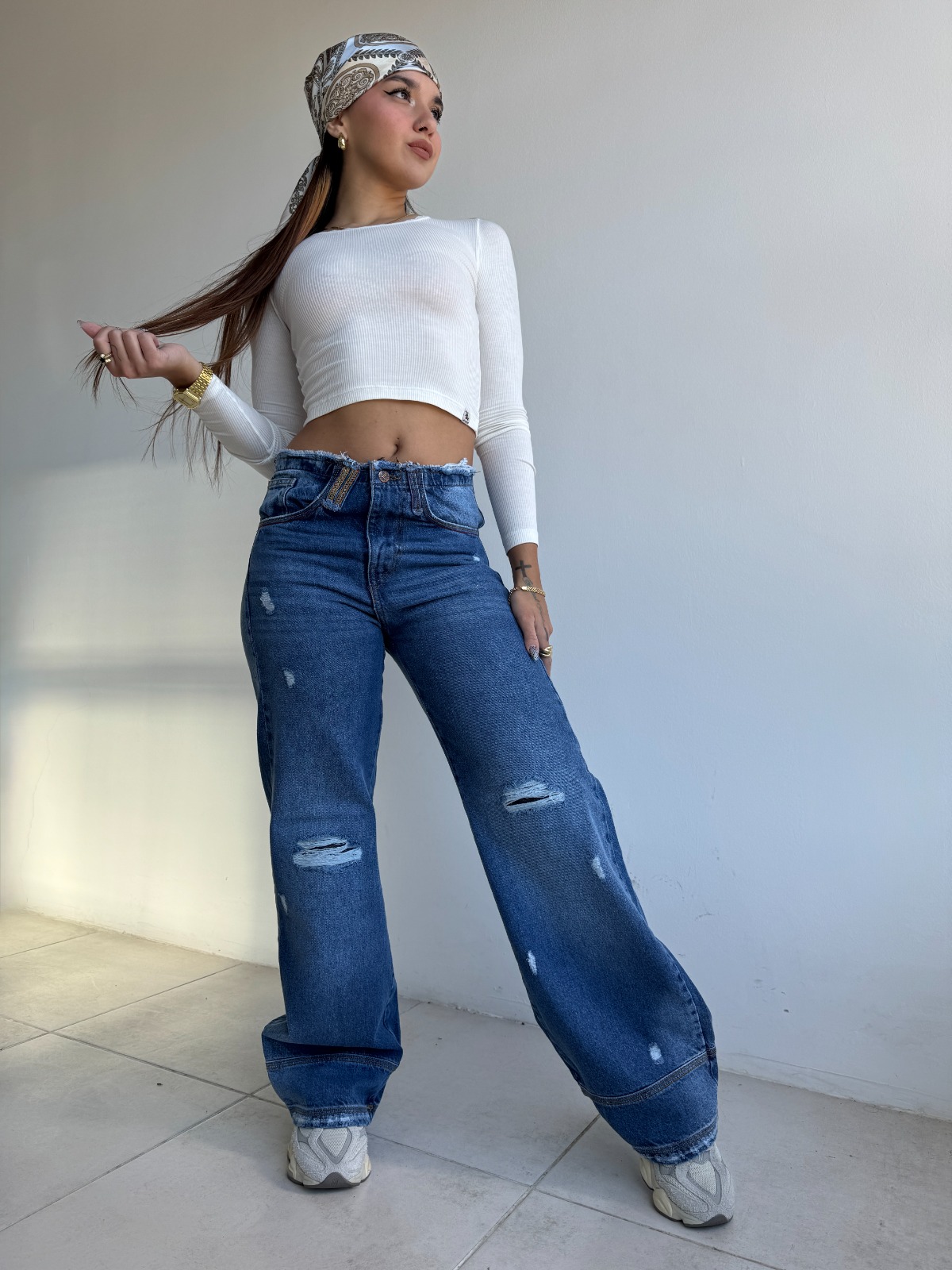 WIDE LEG TRACK