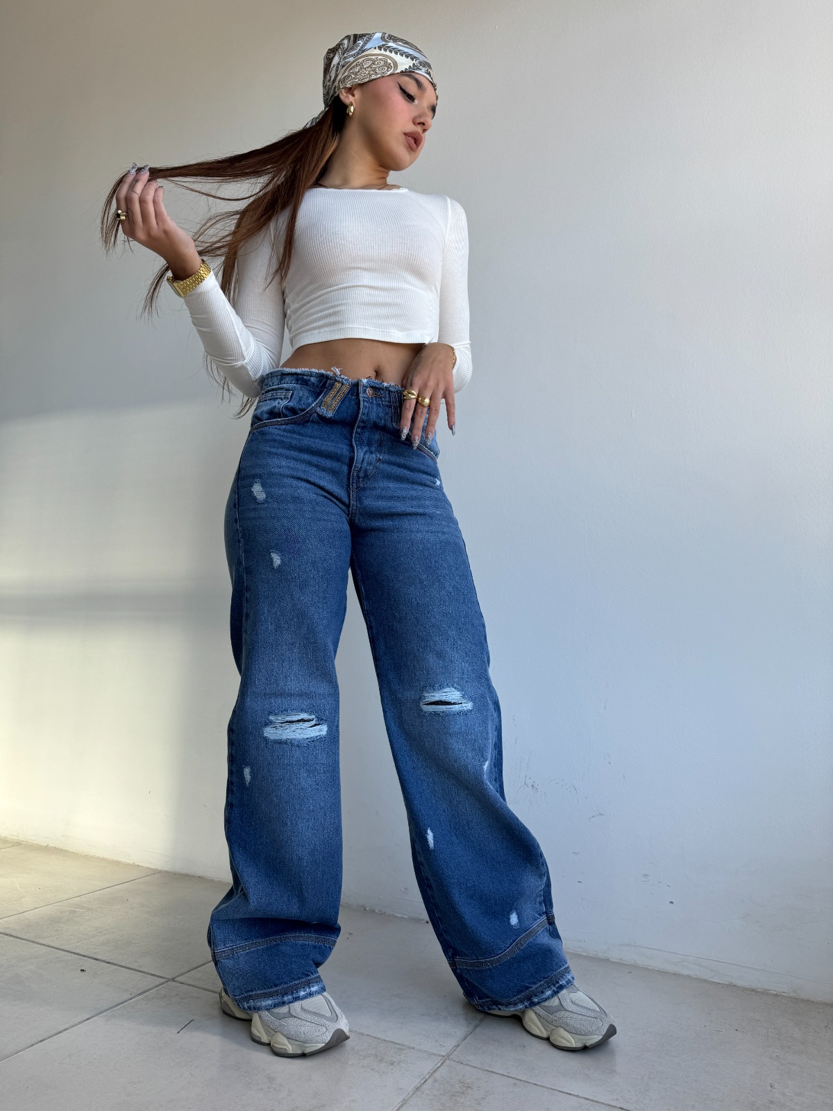 WIDE LEG TRACK