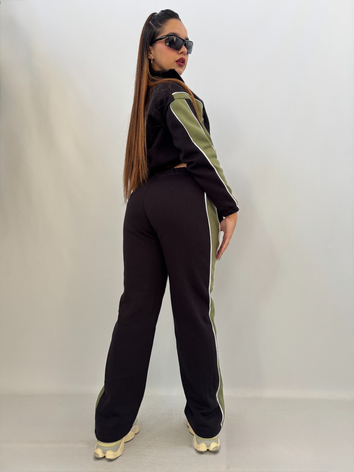 JOGGING ARMOUR