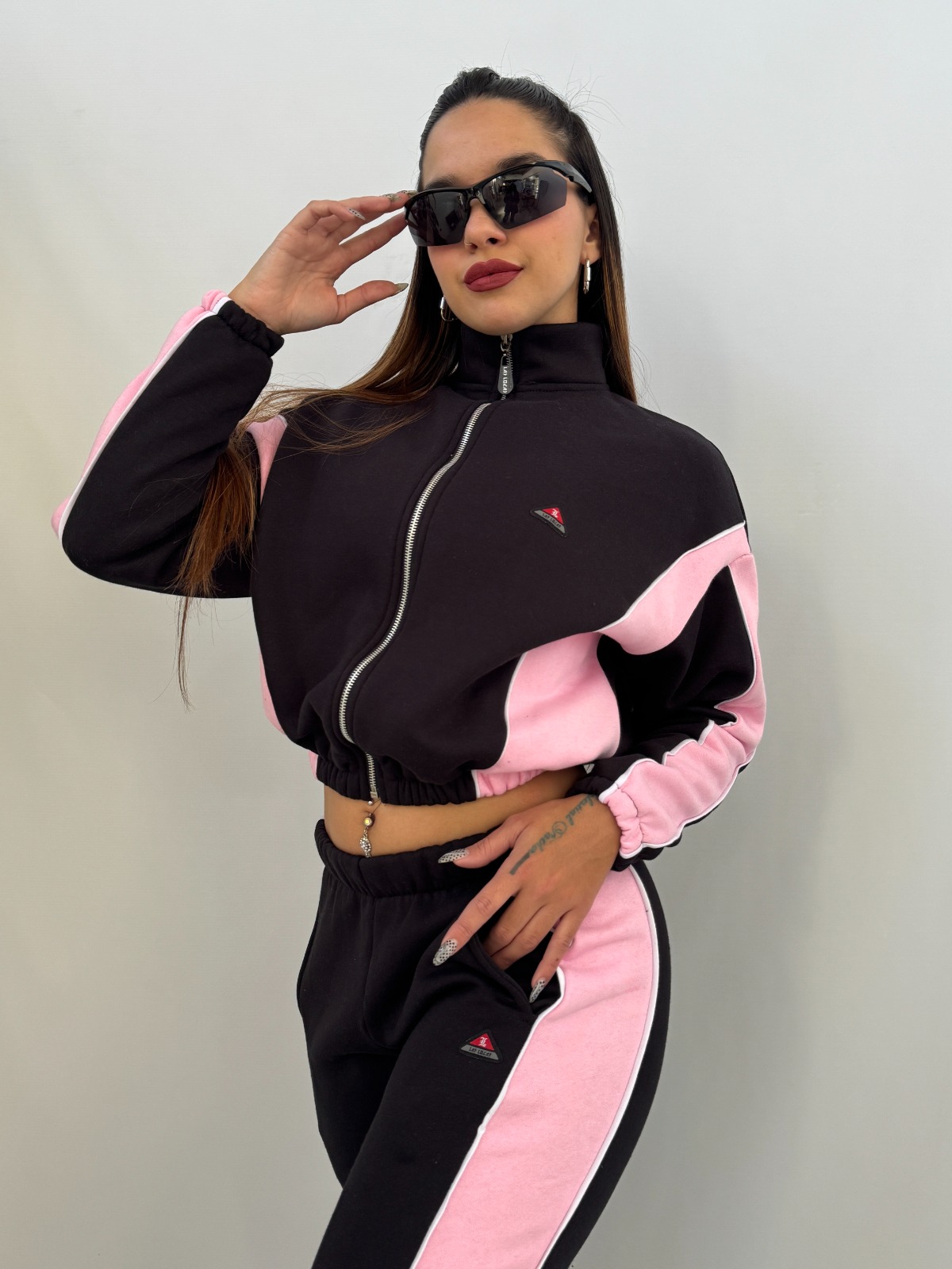 JOGGING ARMOUR