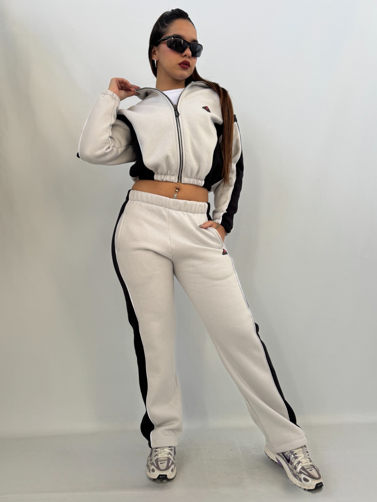 JOGGING ARMOUR