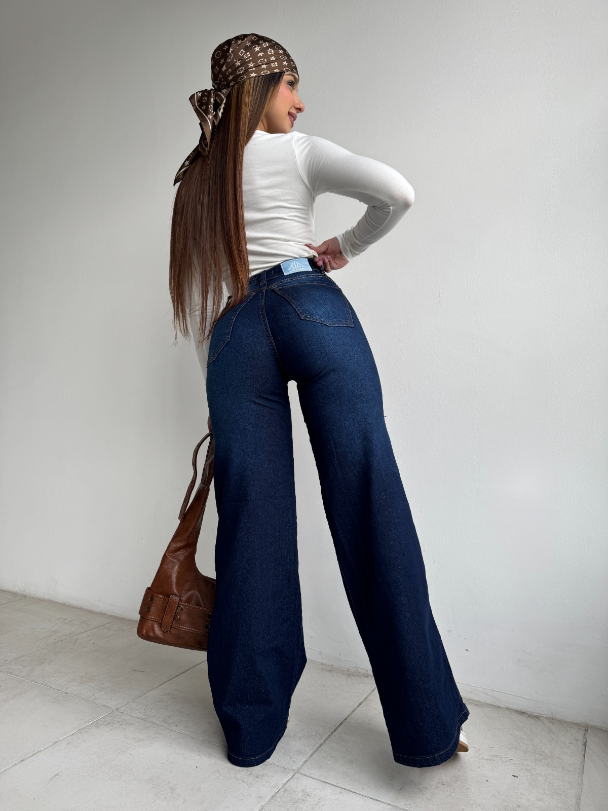 WIDE LEG INDIGO