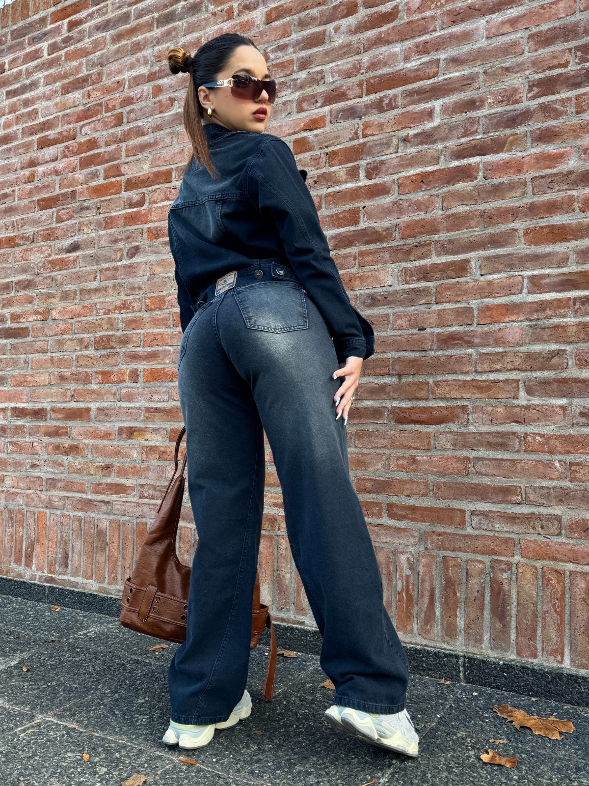 MOM BLUE