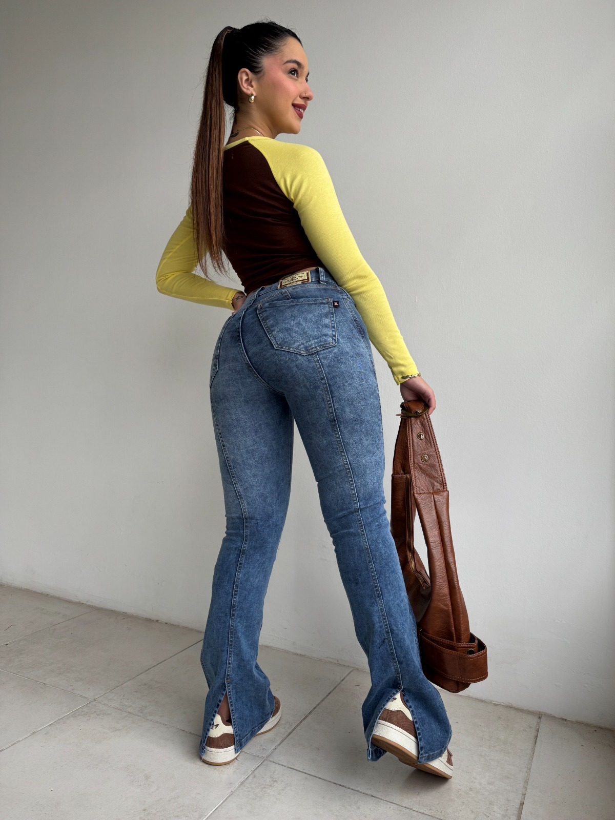 SEMI OXFORD AMBER