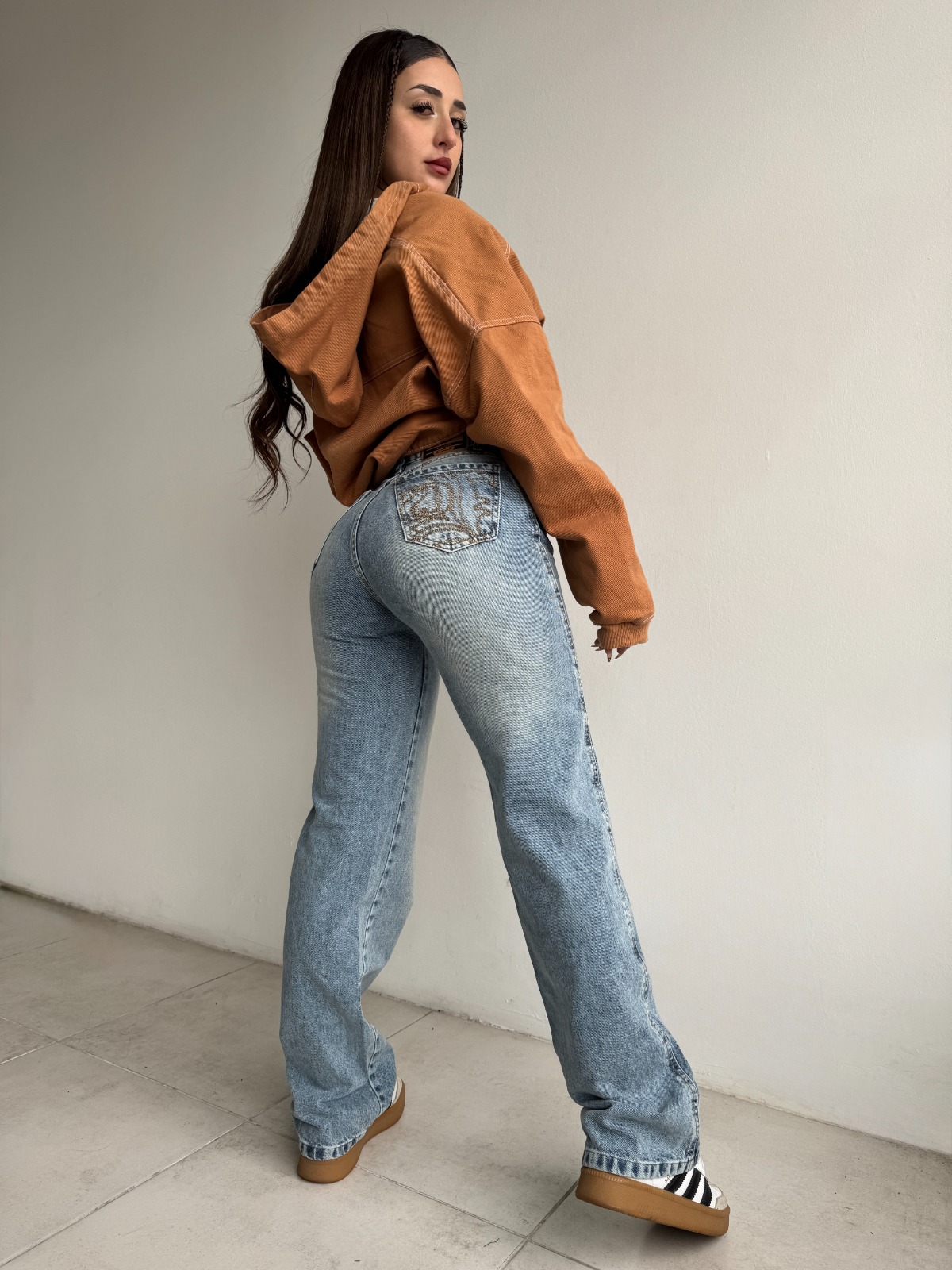 WIDE LEG LUCKY