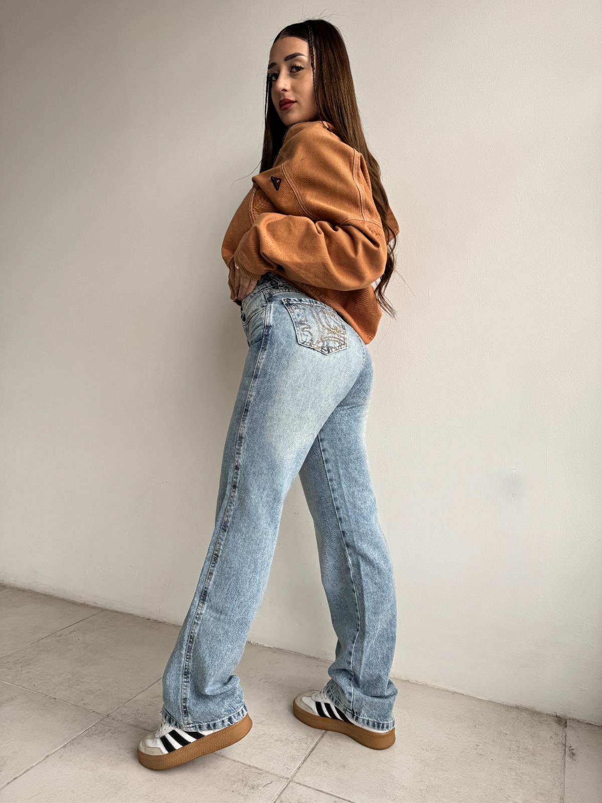 WIDE LEG LUCKY