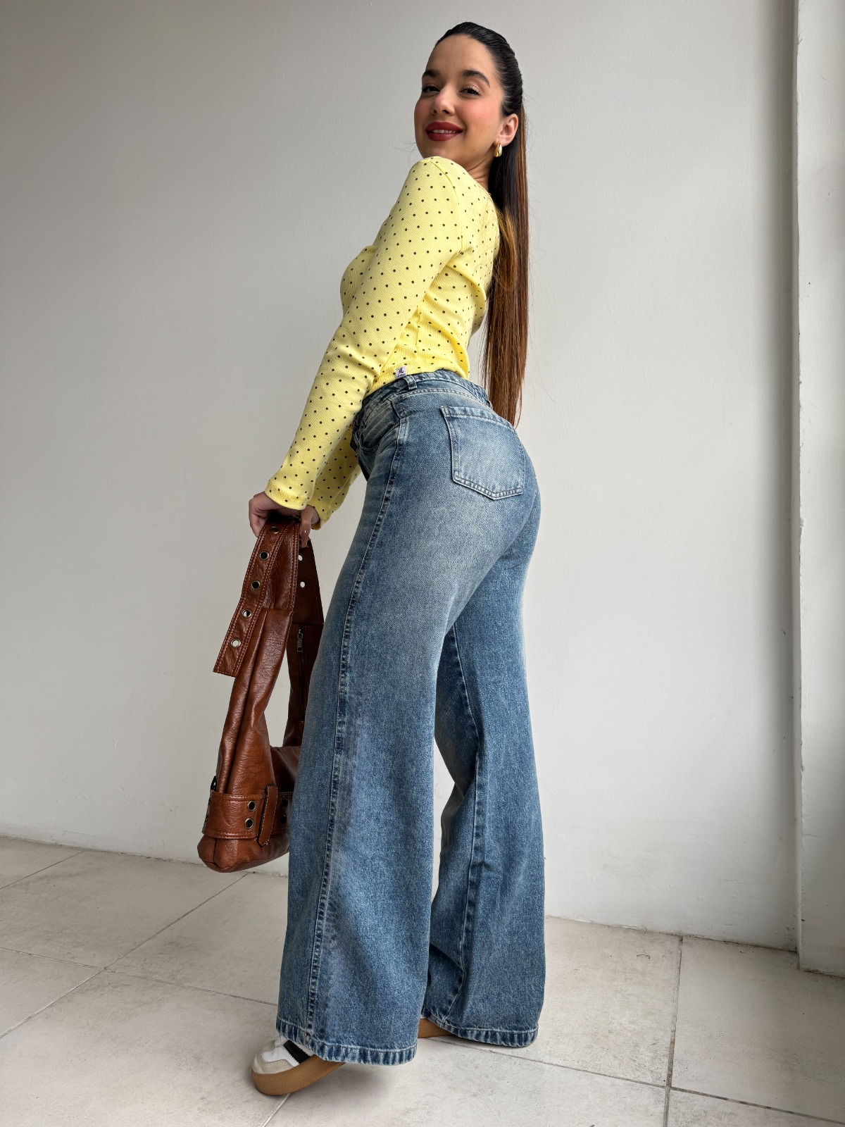 MOM BERSHKA BLUE