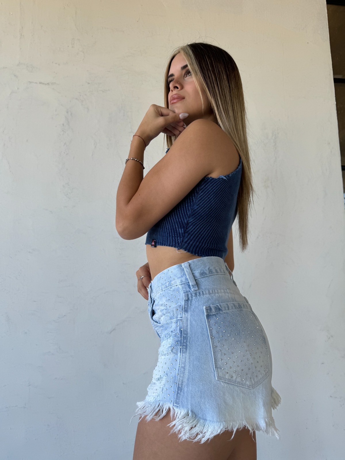 SHORT GLEAM