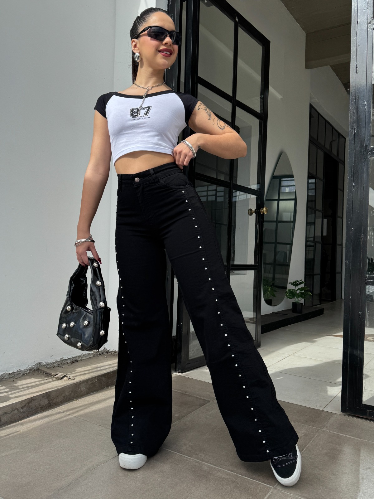 WIDE LEG VENON