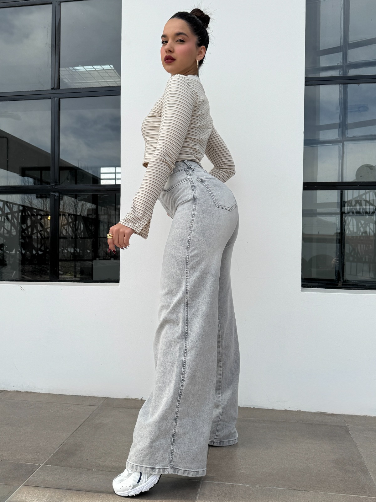 WIDE LEG WILLOW