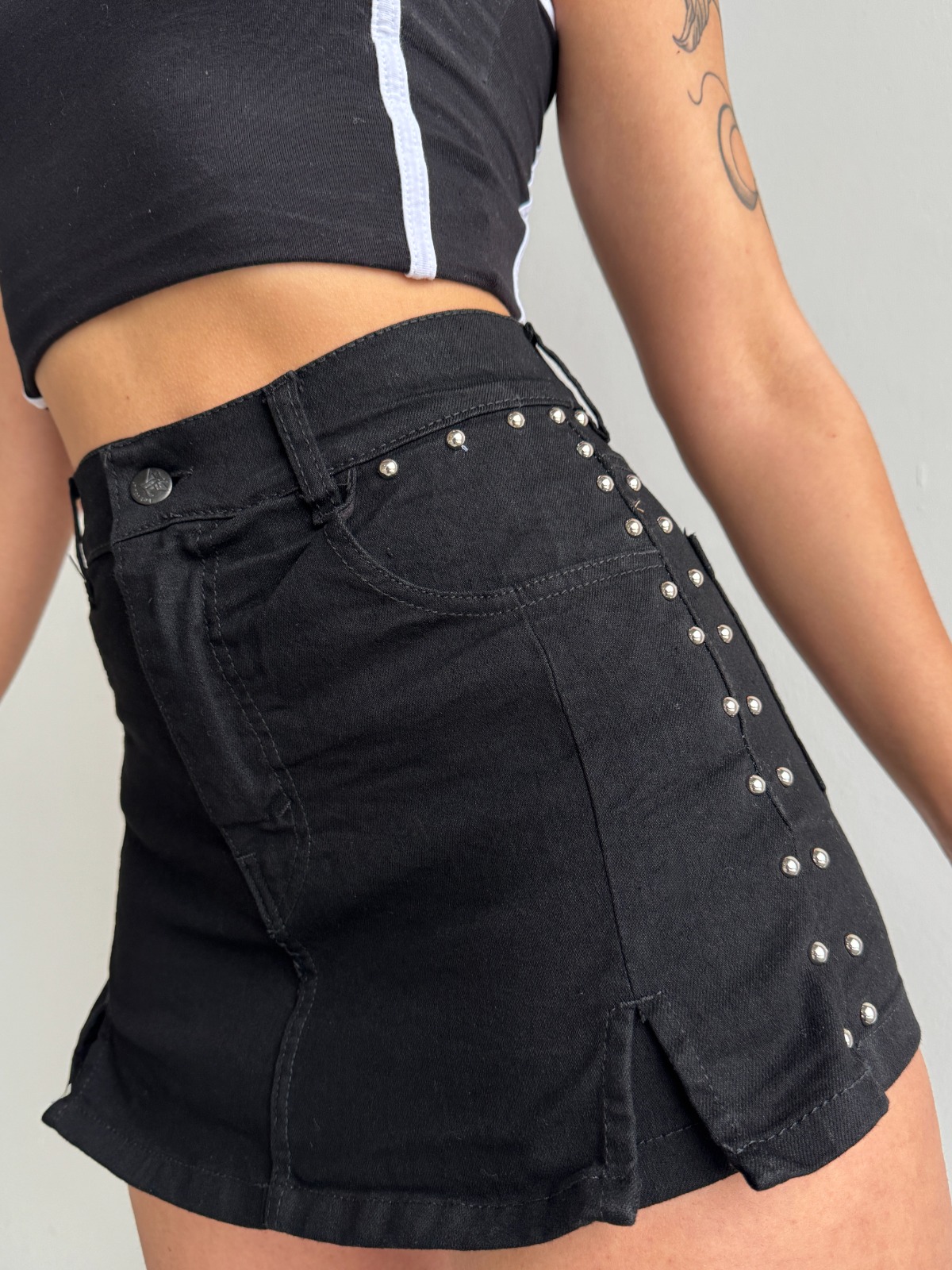 SHORT POLLERA BLACK HEAVEN