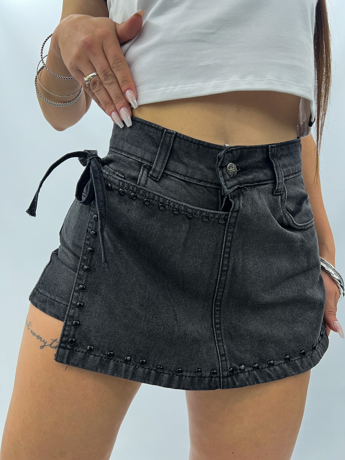 SHORT POLLERA GRAY TACKS
