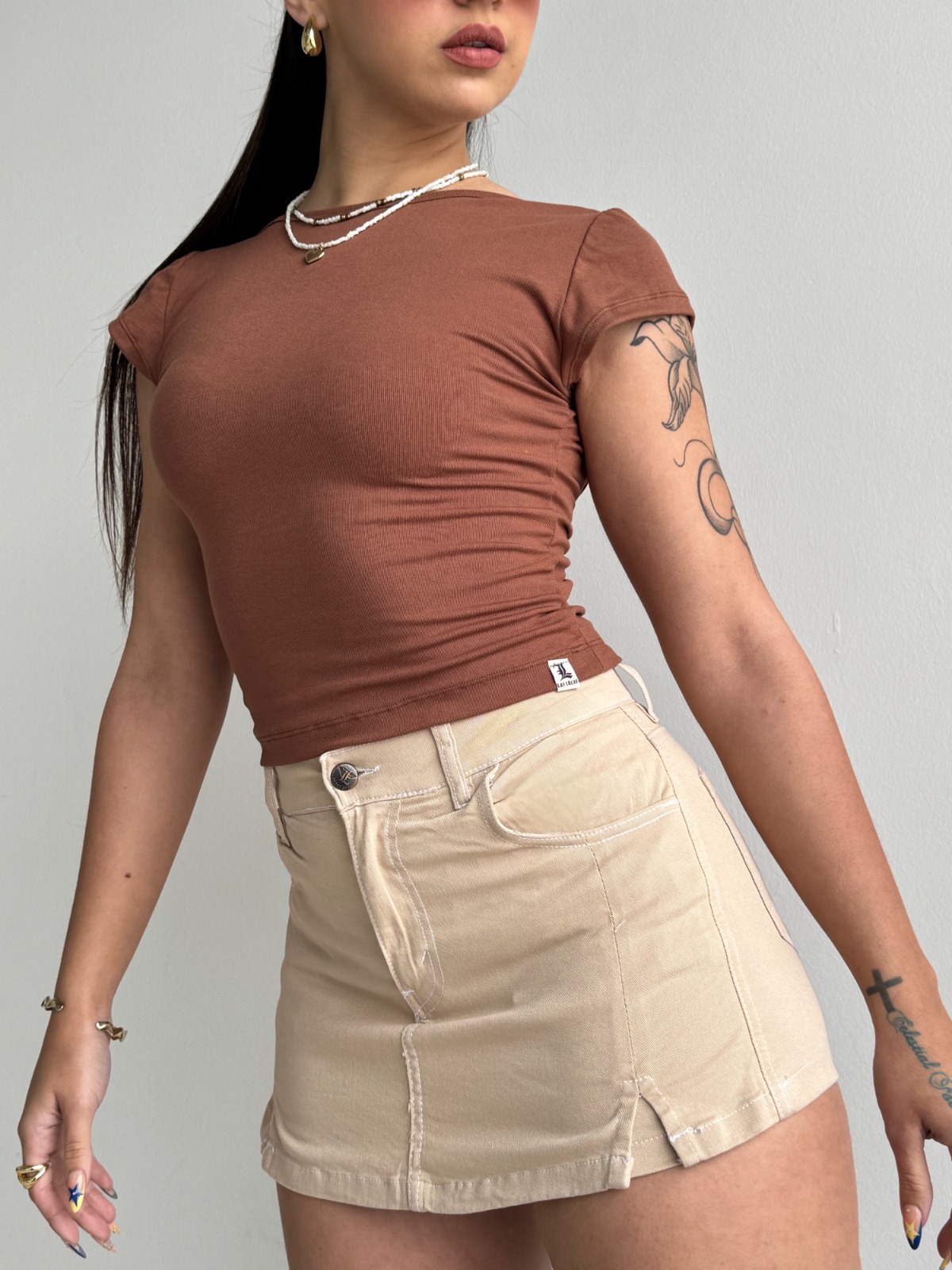 SHORT POLLERA ARETHA SAND - Hilo blanco