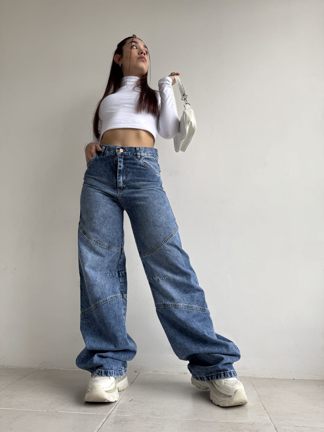 WIDE LEG WALK