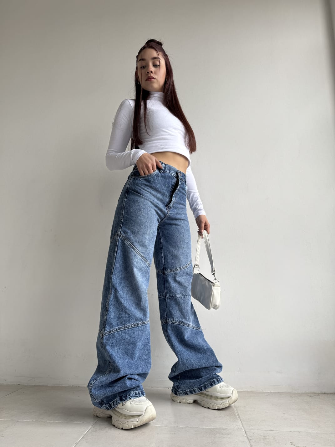 WIDE LEG WALK