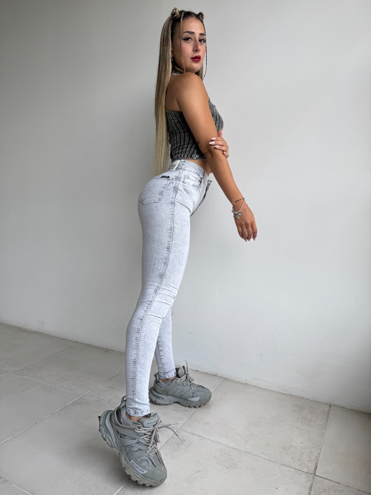 CLASICO GRAY HILO BLANCO