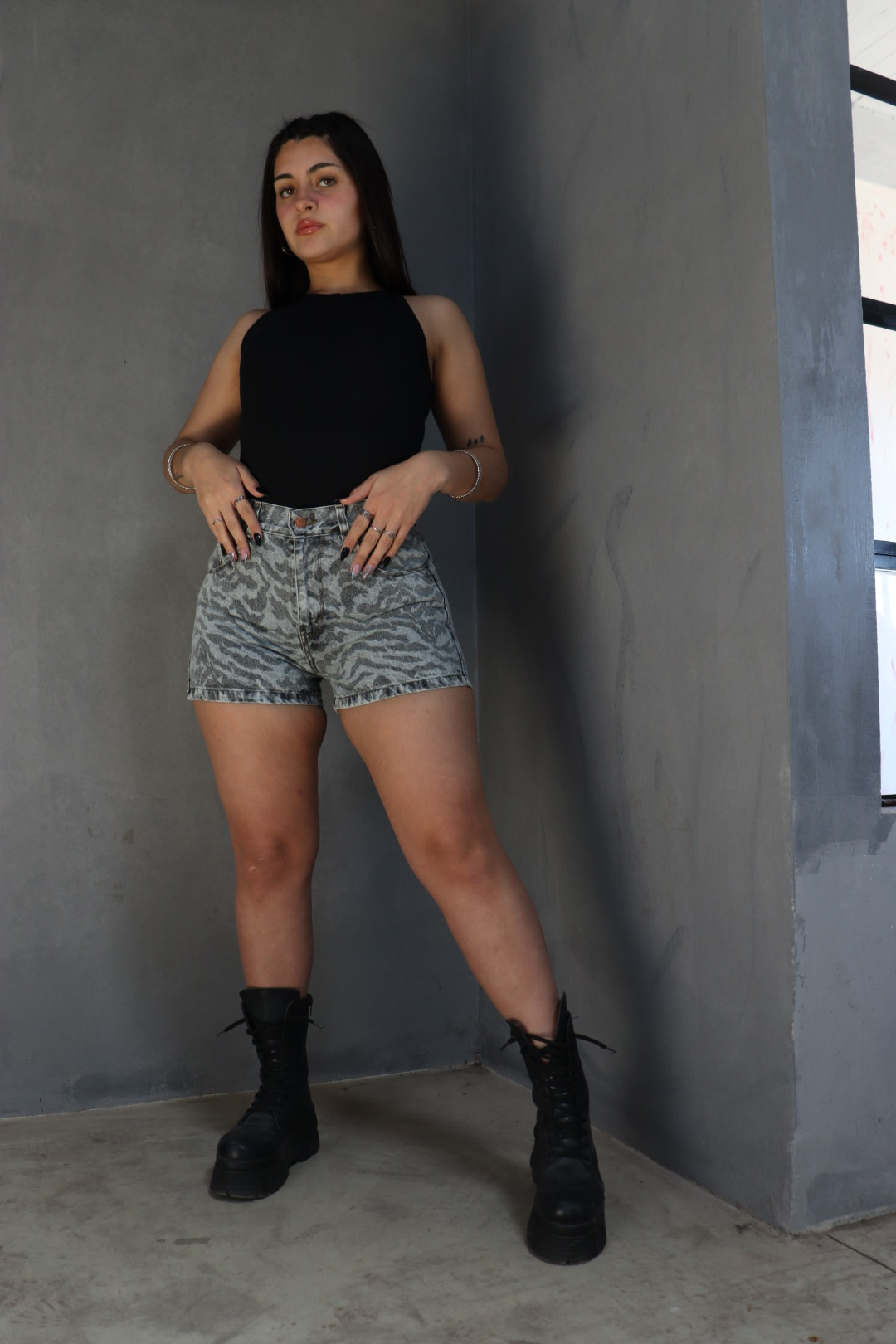 SHORT SAVAGE HILO CAMEL