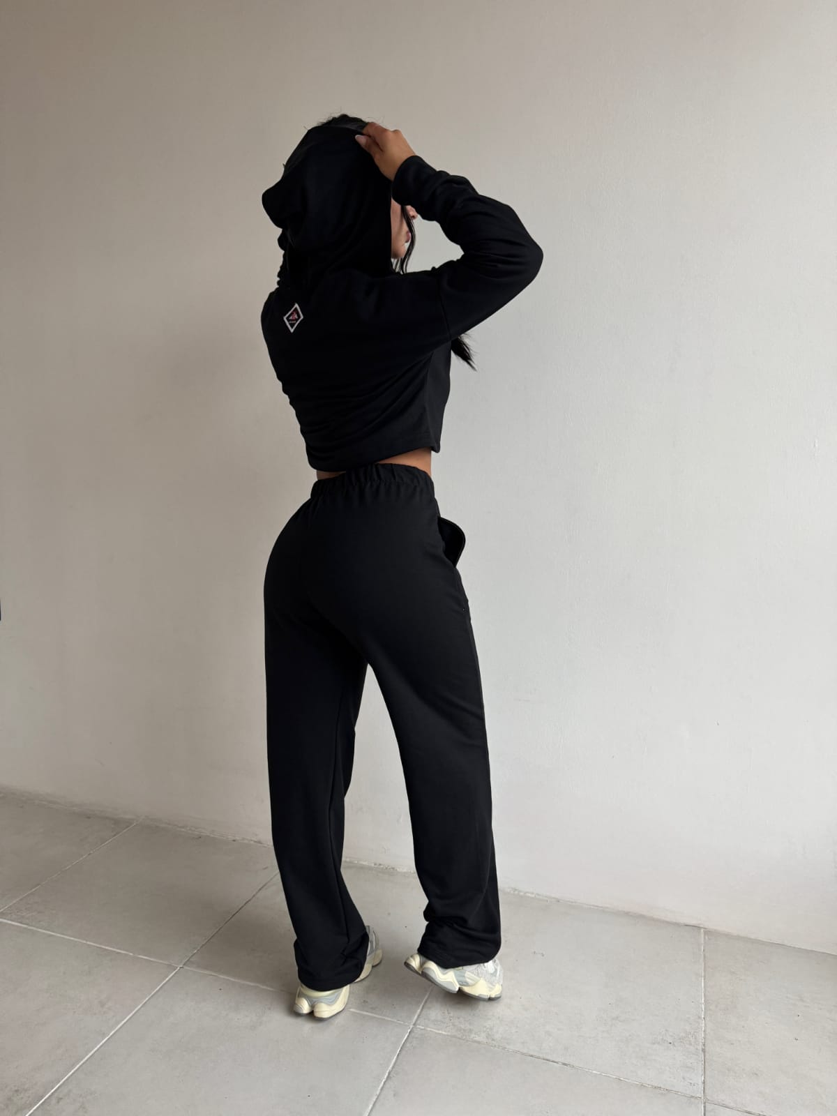 JOGGING CROP