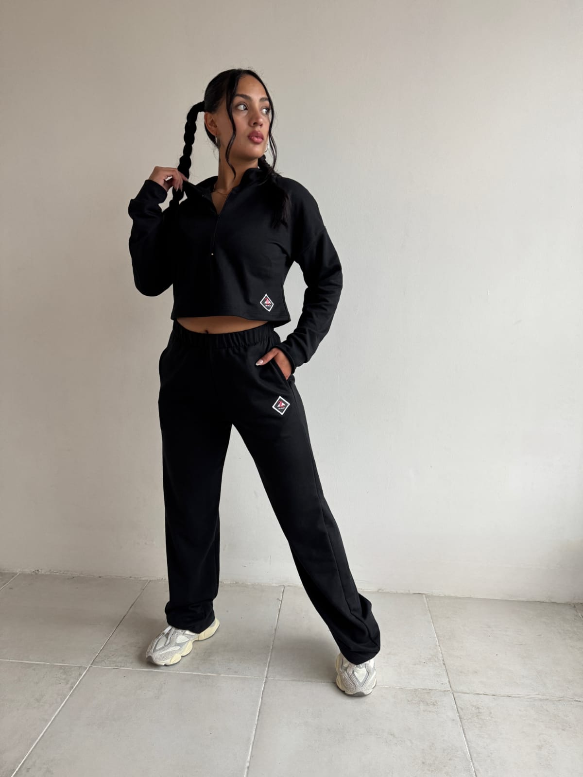JOGGING CROP