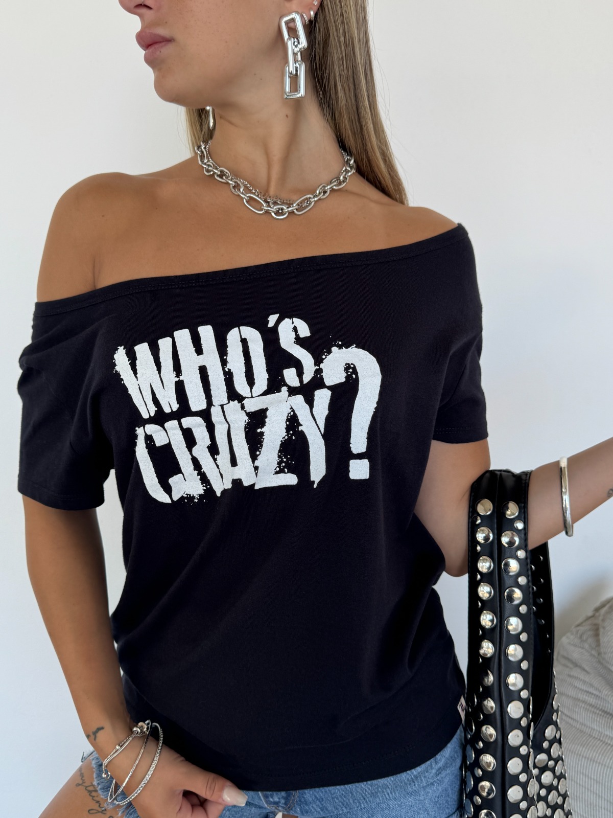 REMERA WHO'S CRAZY