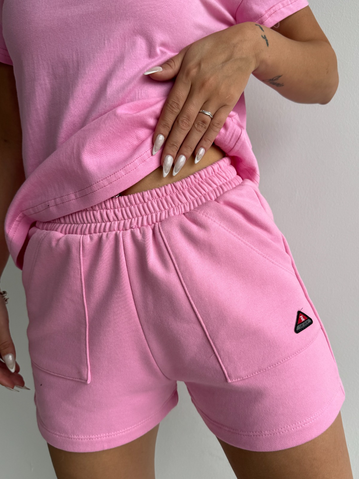 SHORT DESIRE
