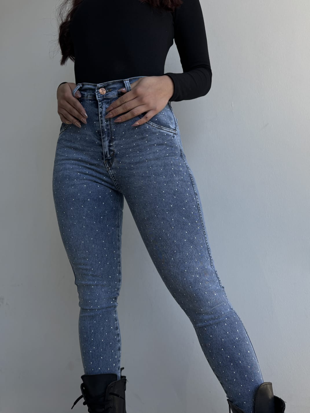 DENIM GLOW