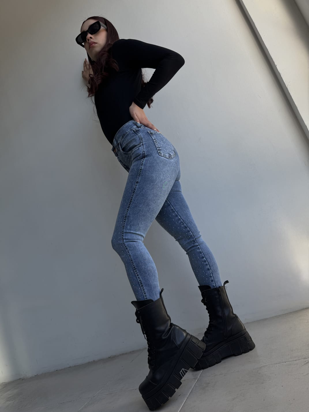 DENIM GLOW