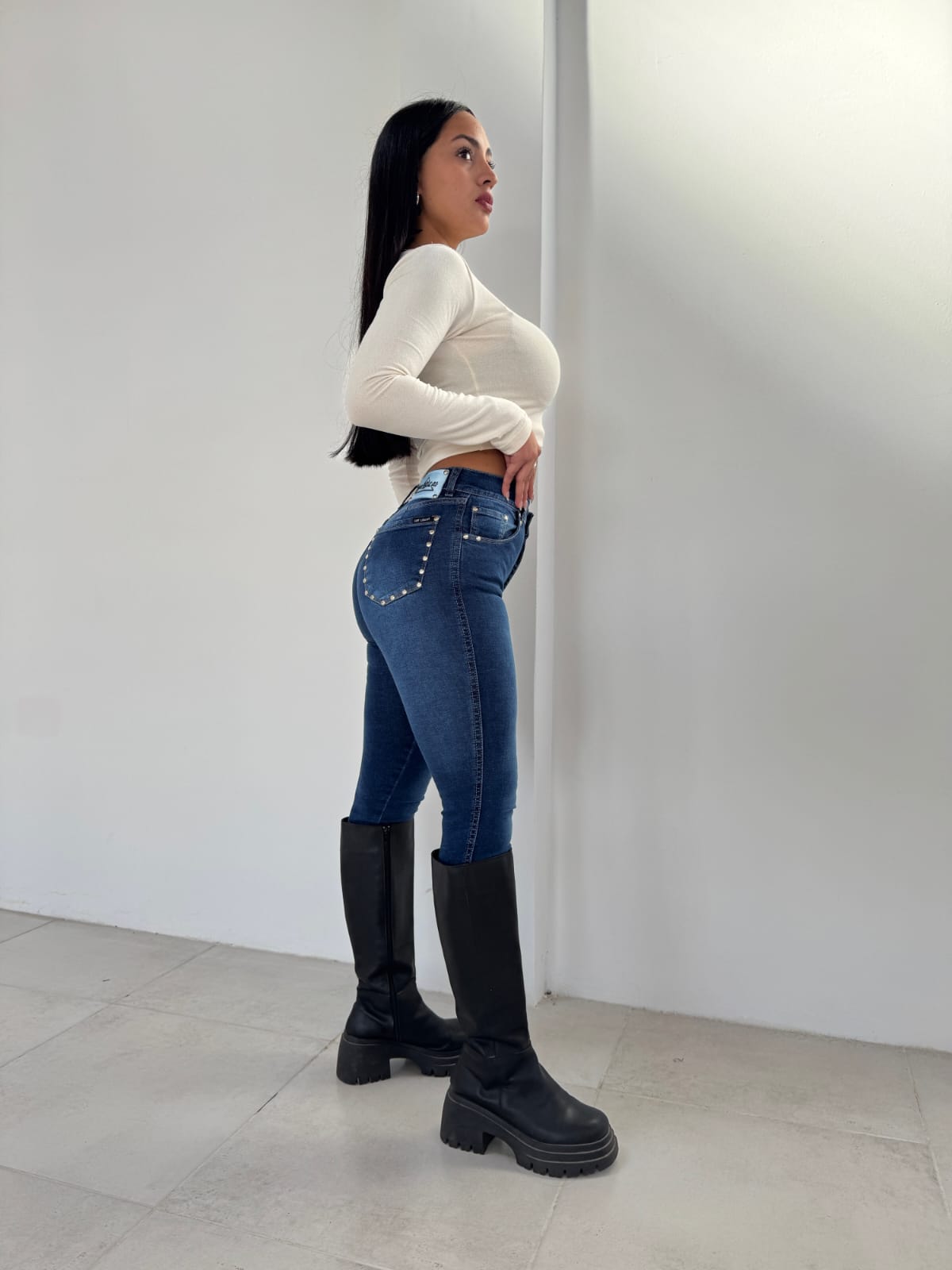 DENIM BLUE RIVET