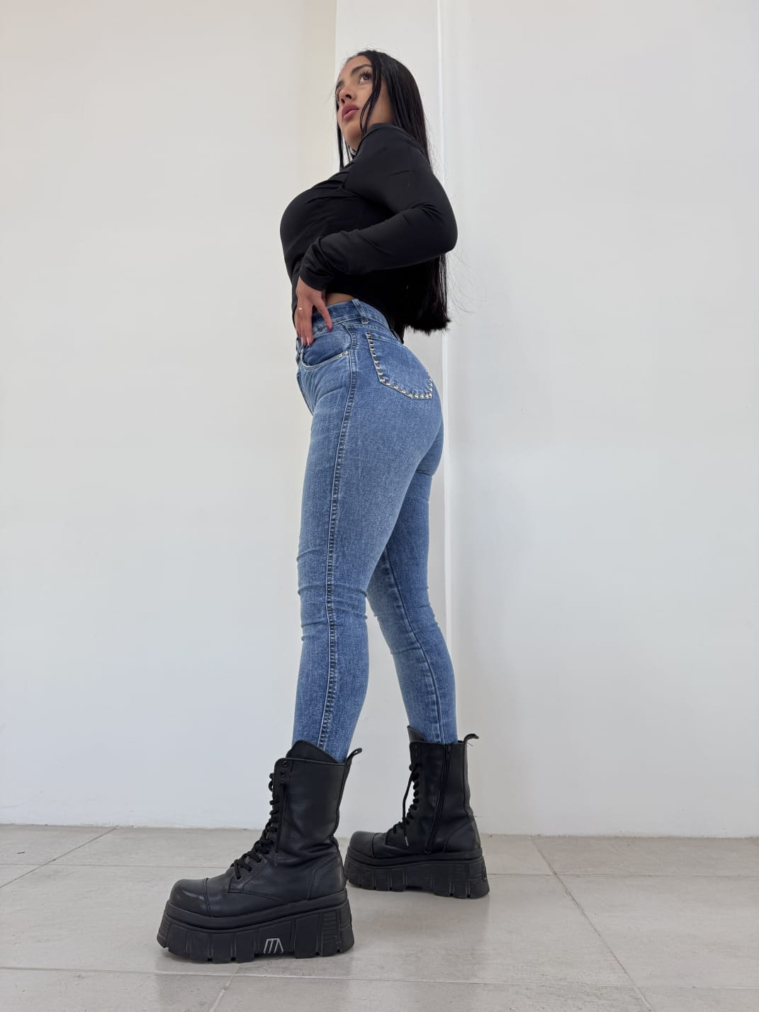 DENIM SKY RIVET
