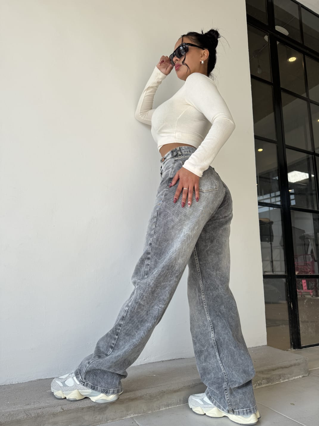 WIDE LEG STICK