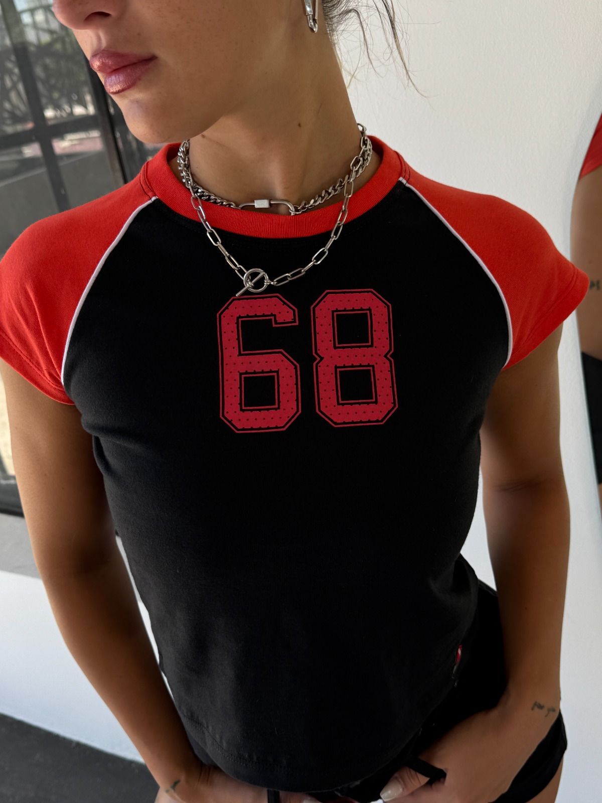 REMERA 68