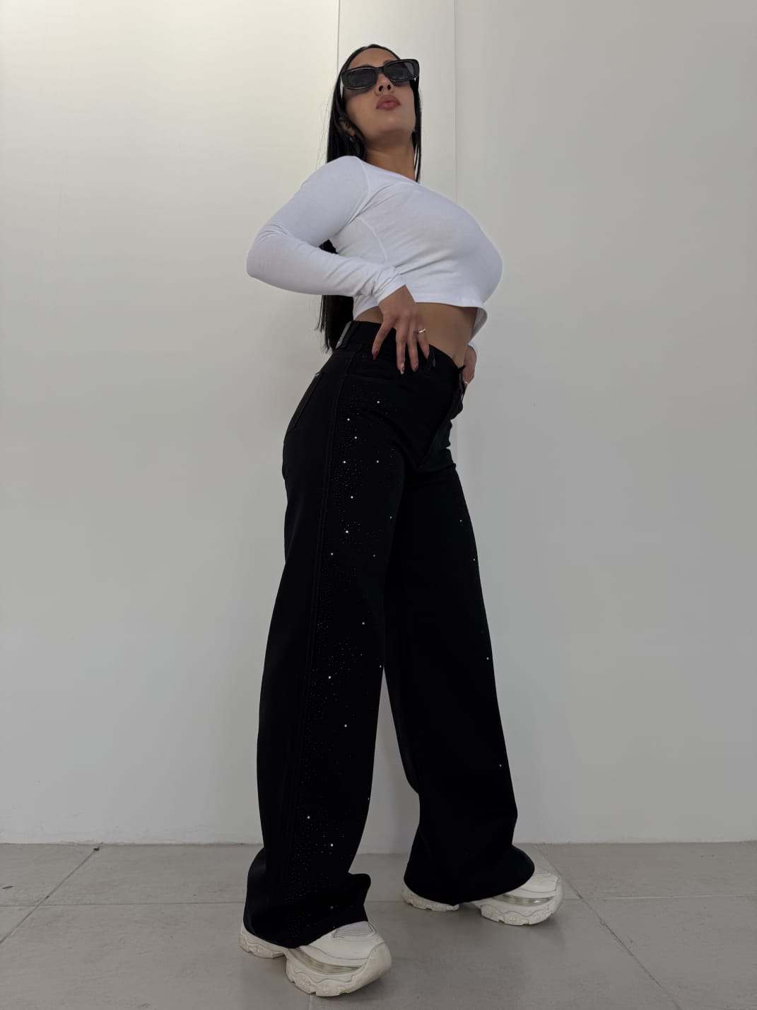 WIDE LEG GLIMMER