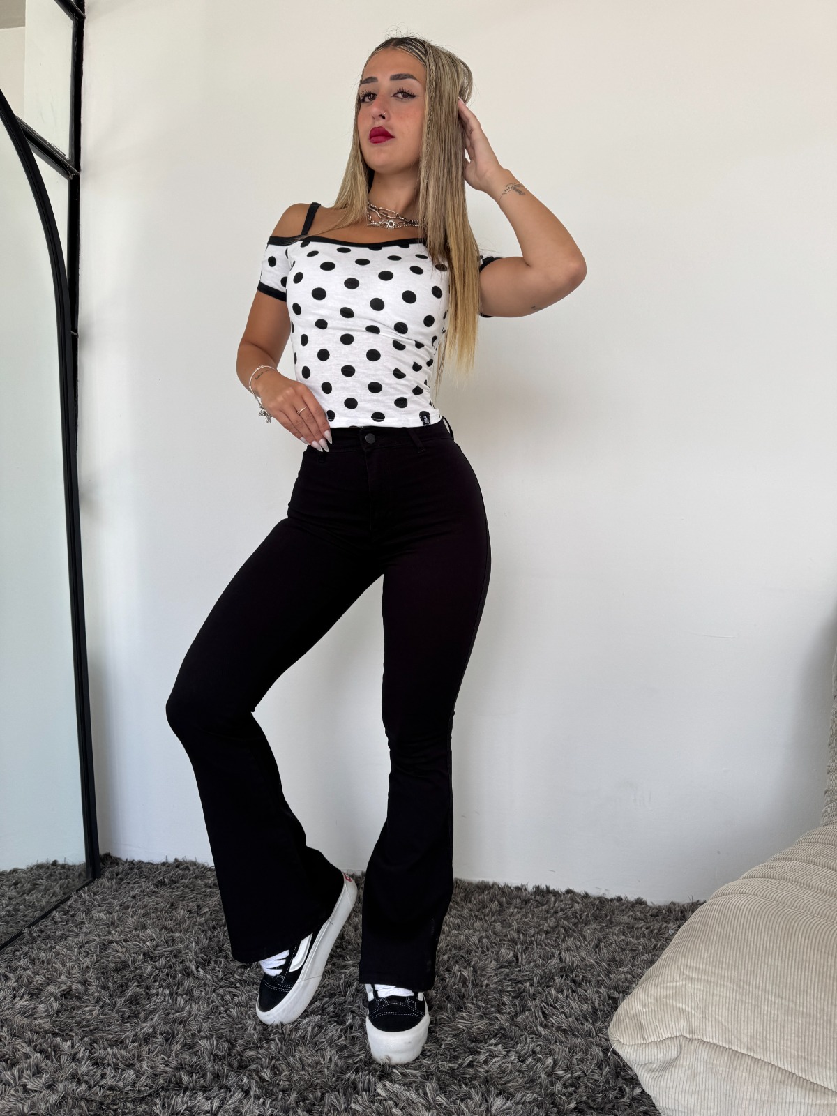 SEMI OXFORD BLACK PUCK